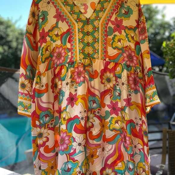 Johnny Was Jade Prismatic Dream
Barbara Dress L - Picture 5 of 10